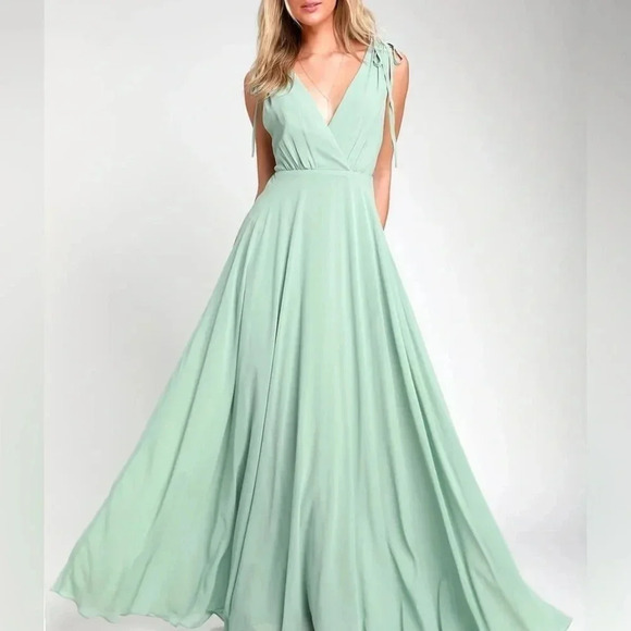Lulus Bridesmaid Maxi dress Dance the Night Away Sage Green Backless mint bows - Picture 1 of 12
